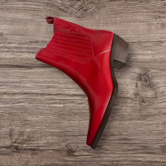 Madewell The Ingrid Chelsea Boot - Picture 9 of 13